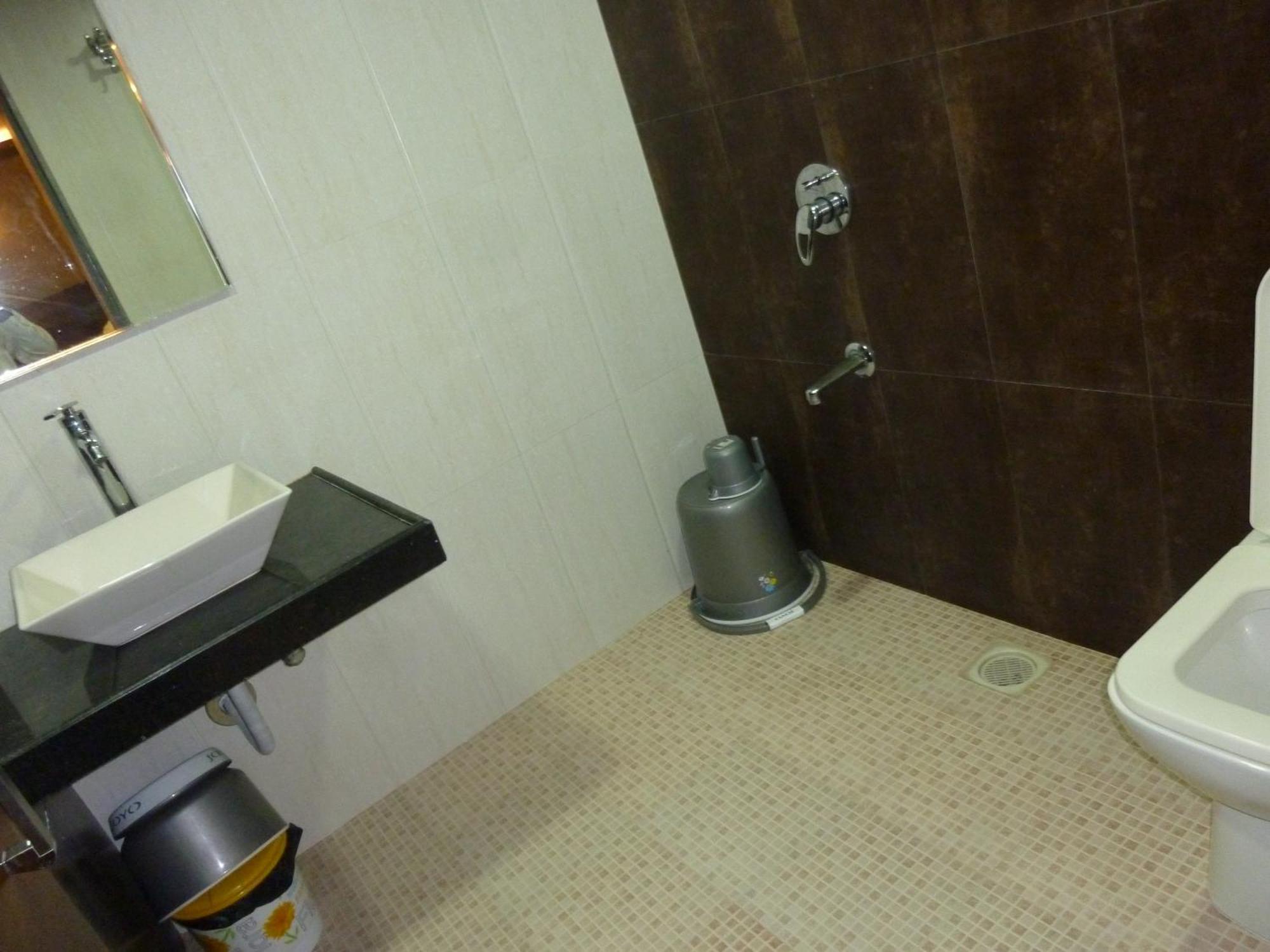 Hotel Regal Palace Bombaim Quarto foto