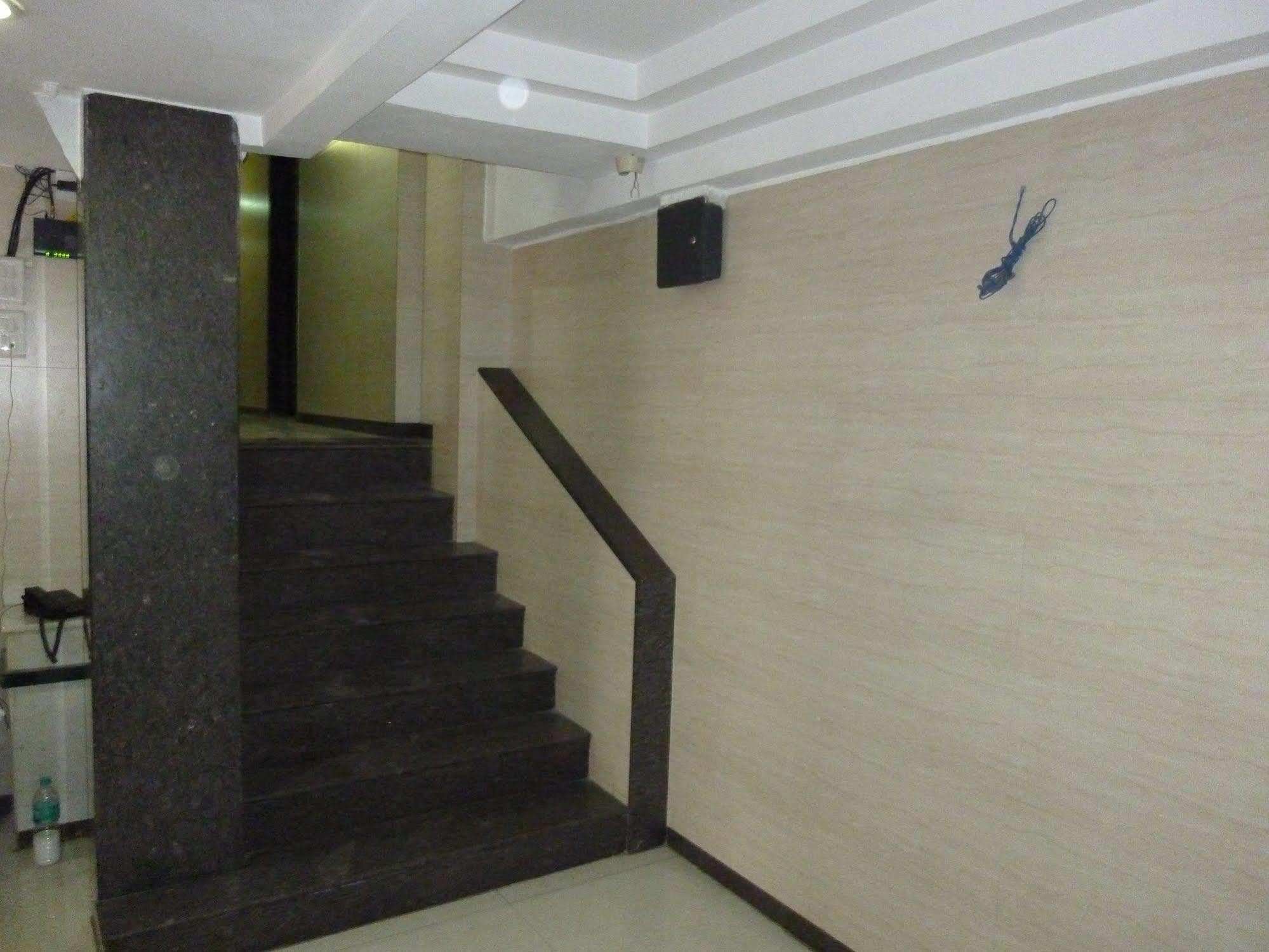 Hotel Regal Palace Bombaim Exterior foto